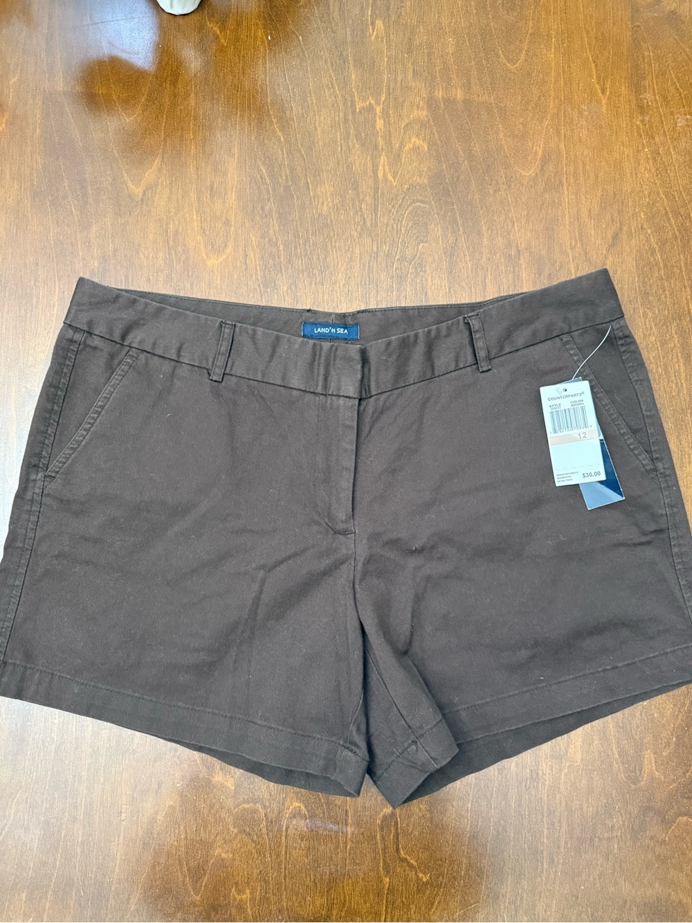 Women’s Land’ N Sea Beown Shorts Size 12 NWT